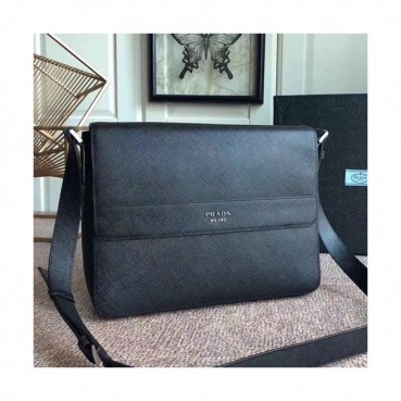 Prada Saffiano Mens Cross Bag,32CM - 프라다  사피아노 남성용 크로스백 2VD010