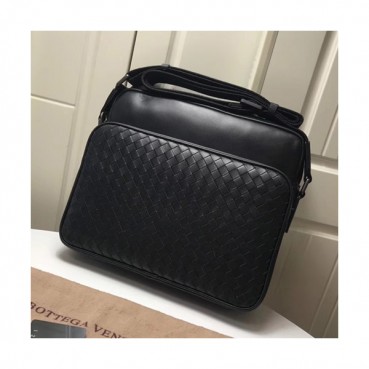 Bottega Veneta Leather Black Cross Bag,29cm - 보테가 베네타 레더 블랙 남성용 크로스백 ,BVB0128,29cm