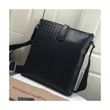 Bottega Veneta Leather Black Cross Bag,26cm - 보테가 베네타 레더 블랙 남성용 크로스백 ,BVB0127,26cm