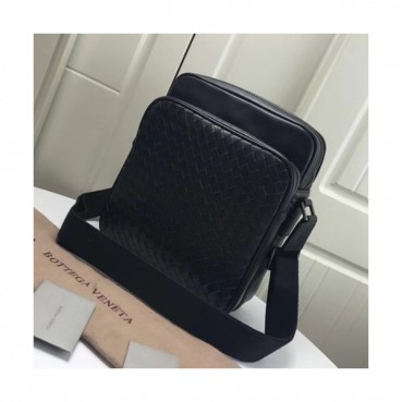 Bottega Veneta Leather Black Cross Bag,27cm - 보테가 베네타 레더 블랙 남성용 크로스백 ,BVB0126,27cm