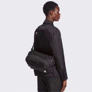 프라다 남성 리나일론 라지 바이커백 2VH991 - Prada Mens Re