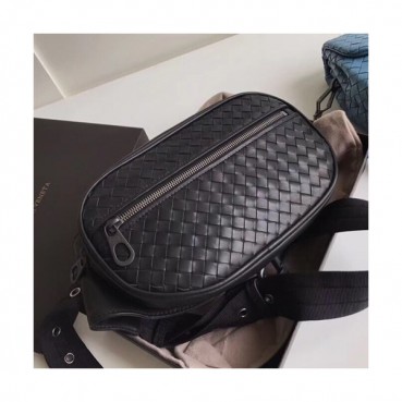 Bottega Veneta 2019 Leather  Hip Sack,25cm - 보테가 베네타 2019 레더 남여공용 힙색 520452,BVB0178,25cm,블랙