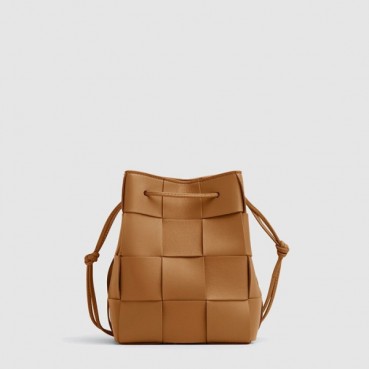 보테가 베네타 여성 스몰 카세트 크로스바디 버킷 백 - Bottega veneta Womens Small Cassette Crossbody Bucket Bag 