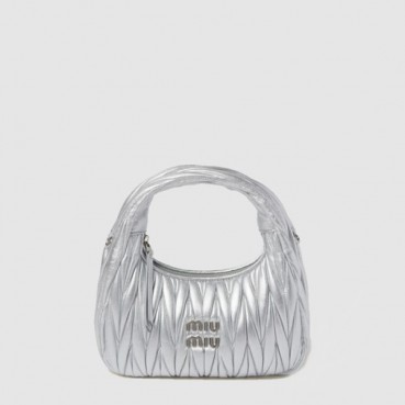 미우미우 여성 완더 마테라쎄 호보 백 - Miumiu Womens Wander Matelasse Hobo Bag 