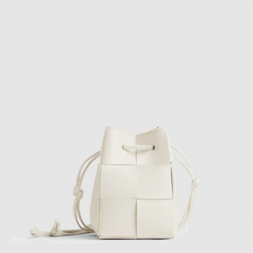 보테가 베네타 여성 카세트 미니 버킷 백 - Bottega veneta Womens Cassette Mini Bucket Bag 