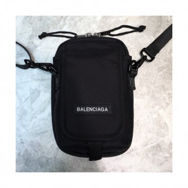 Balenciaga 2019 Canvas Shoulder Bag / Phone Bag,20CM - 발렌시아가 2019 남여공용 캔버스 숄더백 / 폰 백,BGB0478,20CM,블랙