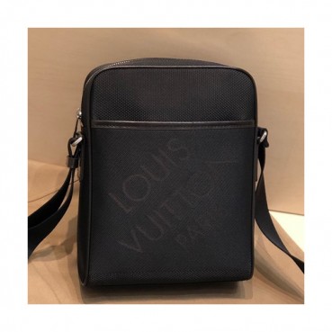 Louis Vuitton 2019 Damier Geant Canvas Messenger Shoulder Bag,27cm - 루이비통 2019 다미에 제앙 캔버스 메신저 숄더백 M93223,LOUB1599,27cm,블랙