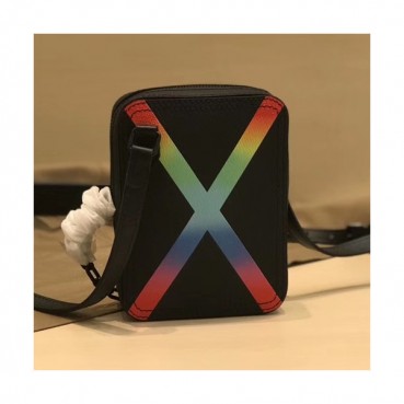 Louis Vuitton 2019 Danube Messenger Shoulder Bag,12cm - 루이비통 2019 다뉴브 메신저 숄더백 M30332,LOUB1536,12cm,블랙