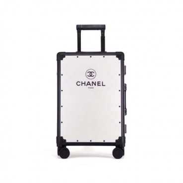 샤넬 이니셜 화이트 캐리어 - Chanel Initial White Carrier 