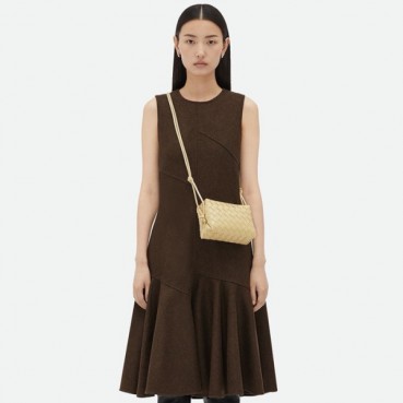 보테가 베네타 여성 카메라 백- Bottega veneta Womens Camera Bag 