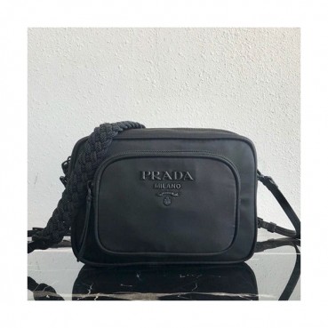 Prada 2019 Camera Nylon Shoulder Bag,20cm - 프라다 2019 카메라 여성용 나일론 숄더백 ,1BH017