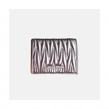 18/19 MiuMiu Ladies Matelassé Logo Small Wallet 5MV204 - 미우미우 마테라쎄 로고 남자 반지갑 MIU0070X  8CM