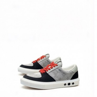 루이비통 남성 리볼리 스니커즈 - Louis vuitton Mens Rivoli Sneakers 