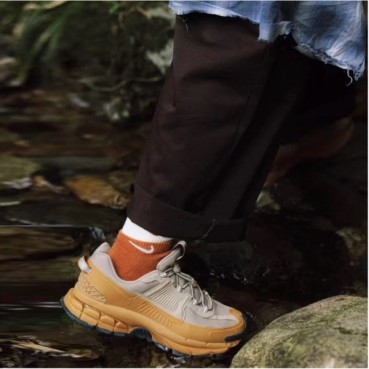 나이키 남/녀 줌 보메로 스니커즈 - Nike Zoom Vomero Unisex Sneaker 