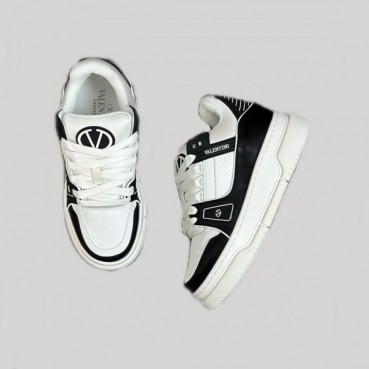 발렌티노 남/녀 블랙 스니커즈 - Valentino Unisex Black Sneakers 