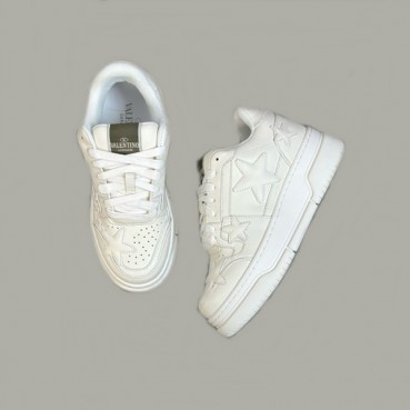 발렌티노 남/녀 화이트 스니커즈 - Valentino Unisex White Sneakers 