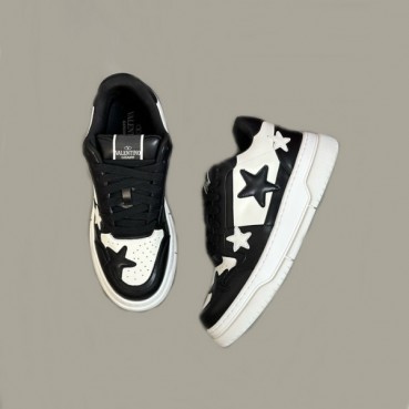 발렌티노 남/녀 블랙 스니커즈 - Valentino Unisex Black Sneakers 