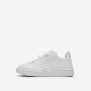 버버리 남/녀 레더 박스 스니커즈 - Burberry Unisex White Sneakers 