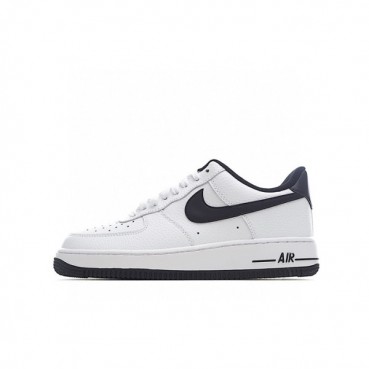 나이키 남/녀 블랙 스니커즈 - Nike Air Force 1 Unisex Sneakers 