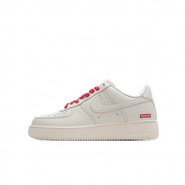 나이키 남/녀 화이트 스니커즈 - Nike Air Force 1 Unisex Sneakers 