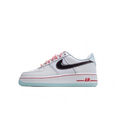 나이키 남/녀 화이트 스니커즈 - Nike Air Force 1 Unisex Sneakers 