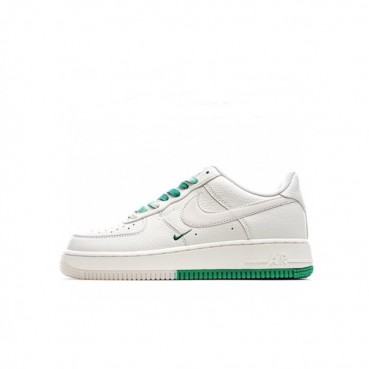 나이키 남/녀 그린 스니커즈 - Nike Air Force 1 Unisex Sneakers 