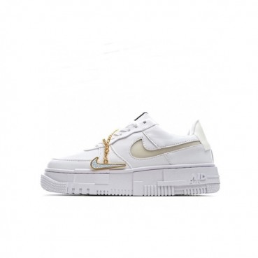 나이키 남/녀 화이트 스니커즈 - Nike Air Force 1 Unisex Sneakers 