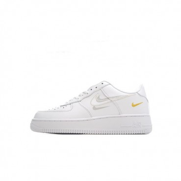 나이키 남/녀 화이트 스니커즈 - Nike Air Force 1 Unisex Sneakers 