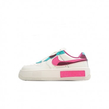 나이키 남/녀 화이트 스니커즈 - Nike Air Force 1 Unisex Sneakers 