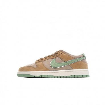 나이키 남/녀 베이지 스니커즈 - Nike SB Dunk Low Unisex Sneakers 