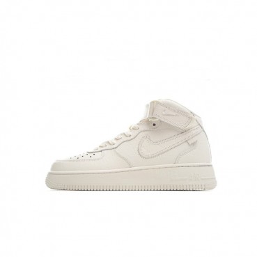나이키 남/녀 화이트 하이탑 스니커즈 - Nike Air Force 1 Unisex Sneakers 