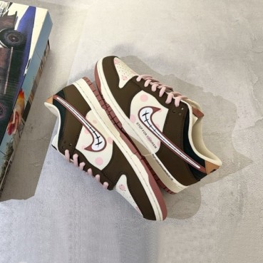나이키 남/녀 브라운 스니커즈 - Nike Dunk Low Unisex Sneakers 