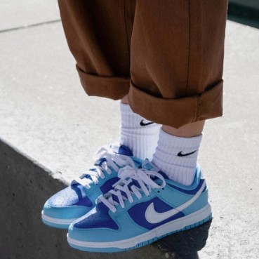 나이키 남/녀 레트로 블루 스니커즈 - Nike Dunk low Retro Unisex Sneakers 