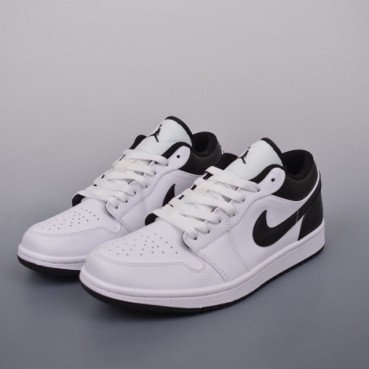 나이키 x Air Jordan 남/녀 화이트 스니커즈 - Nike Unisex White Sneakers 