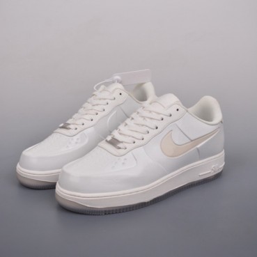 나이키 남/녀 화이트 스니커즈 - Nike Air Force Unisex White Sneakers 