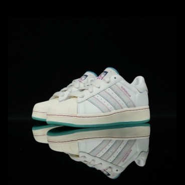 아디다스 x korn 남/녀 화이트 스니커즈 - Adidas x Korn Unisex White Sneakers 
