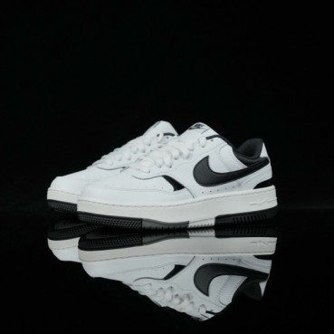 나이키 x Concepts 남/녀 블랙 스니커즈 - Nike Unisex Black Sneakers 