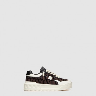 발렌티노 남성 네트 러너 블랙 스니커즈 - Valentino Mens Black Sneakers 