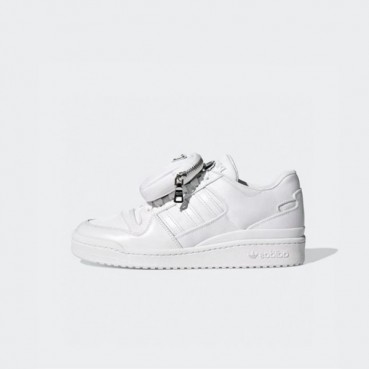 프라다 남/녀 화이트 스니커즈 - Prada Unisex White Sneakers 