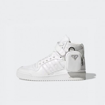 프라다 남/녀 화이트 스니커즈 - Prada Unisex White Sneakers 