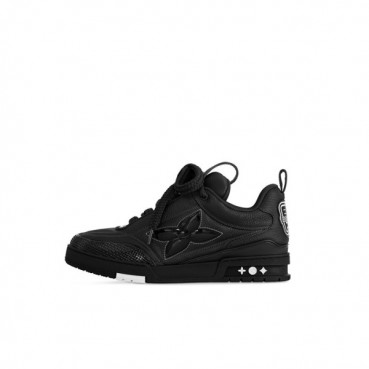 루이비통 남성 블랙 스니커즈 - Louis vuitton Mens Black Sneakers 