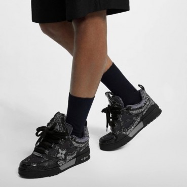 루이비통 남성 블랙 스니커즈 - Louis vuitton Mens Black Sneakers 