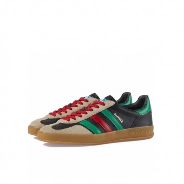구찌 남/녀 블랙 스니커즈 - Gucci Unisex Black Sneakers