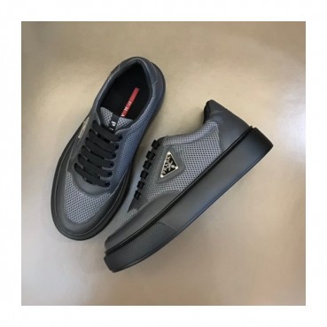 프라다 남성 그레이 스니커즈 - Prada Mens Gray Sneakers 
