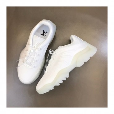 루이비통 남성 화이트 스니커즈 - Louis vuitton Mens White Sneakers 
