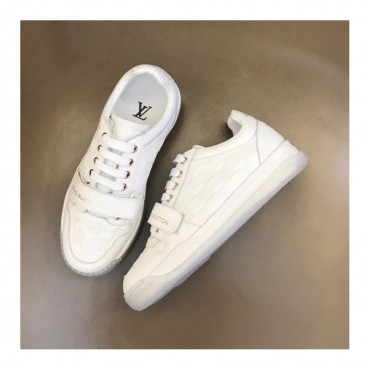 루이비통 남성 화이트 스니커즈 - Louis vuitton Mens White Sneakers 