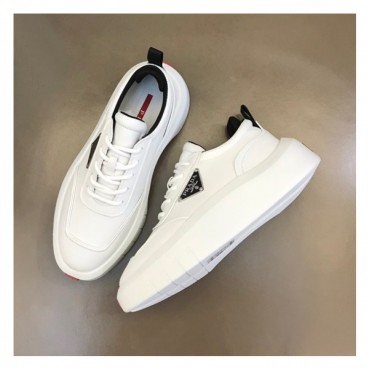 프라다 남성 화이트 스니커즈 - Prada Mens White Sneakers 
