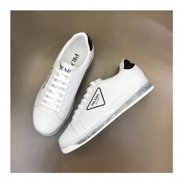 프라다 남성 화이트 스니커즈 - Prada Mens White Sneakers 
