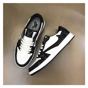 루이비통 남성 블랙 스니커즈 - Louis vuitton Mens Black Sneakers 