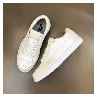 루이비통 남성 화이트 스니커즈 - Louis vuitton Mens White Sneakers 